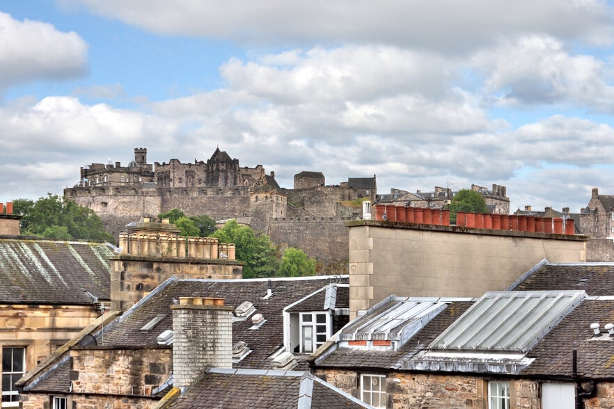 18 George St, Edinburgh for lease - Building Photo - Image 3 of 7