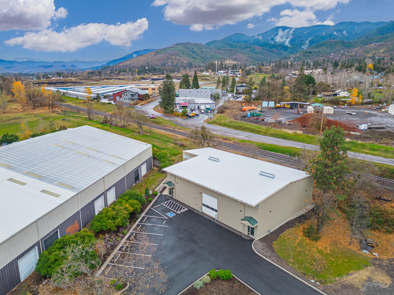 698 Tolman Creek Rd, Ashland, OR for lease - Aerial - Image 2 of 19