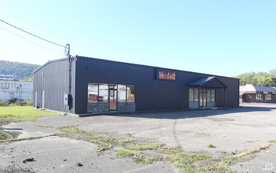 596 Upper Court St, Binghamton, NY for lease - Building Photo - Image 3 of 7
