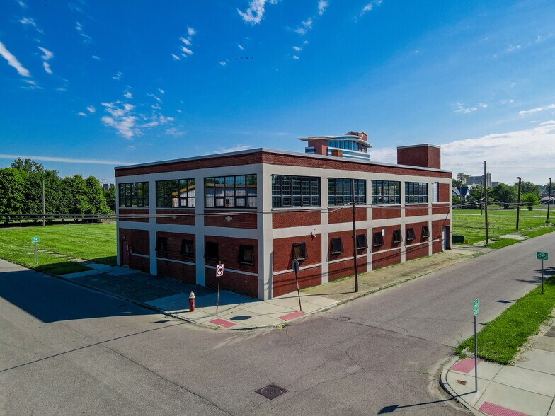 2600 Cochrane St, Detroit, MI 48216 Industrial for Sale
