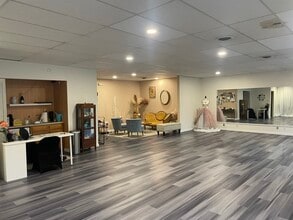 101 Emerson Ave, Pittsburgh, PA for lease Interior Photo- Image 2 of 5