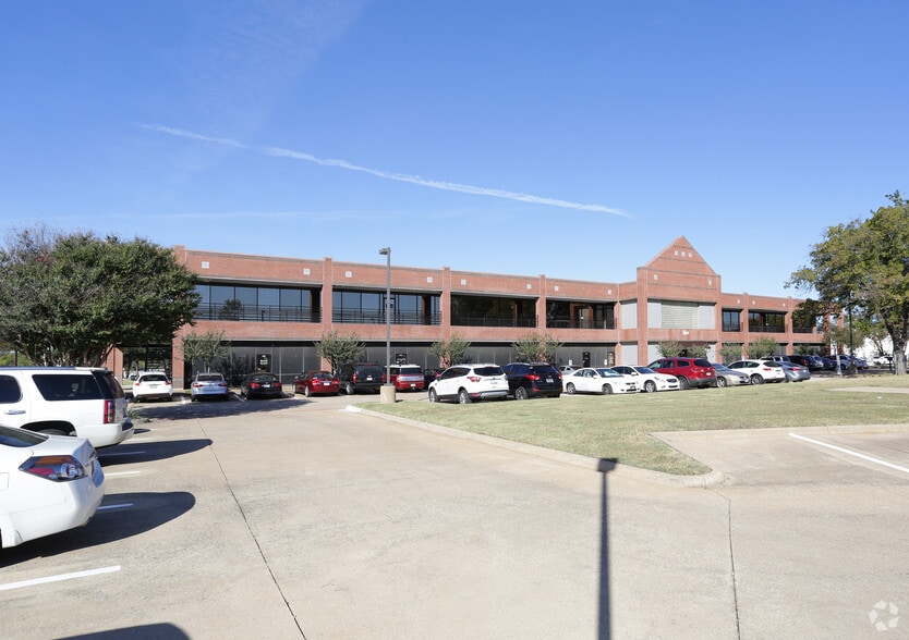Blueridge Office Center portfolio of 2 properties for sale on LoopNet.com - Primary Photo - Image 2 of 2