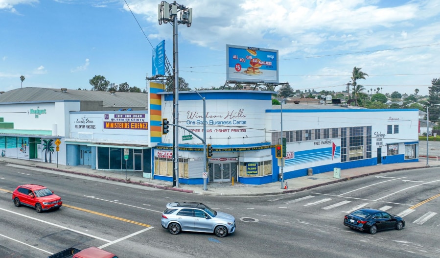 4401 W Slauson Ave, Los Angeles, CA for lease - Building Photo - Image 3 of 8