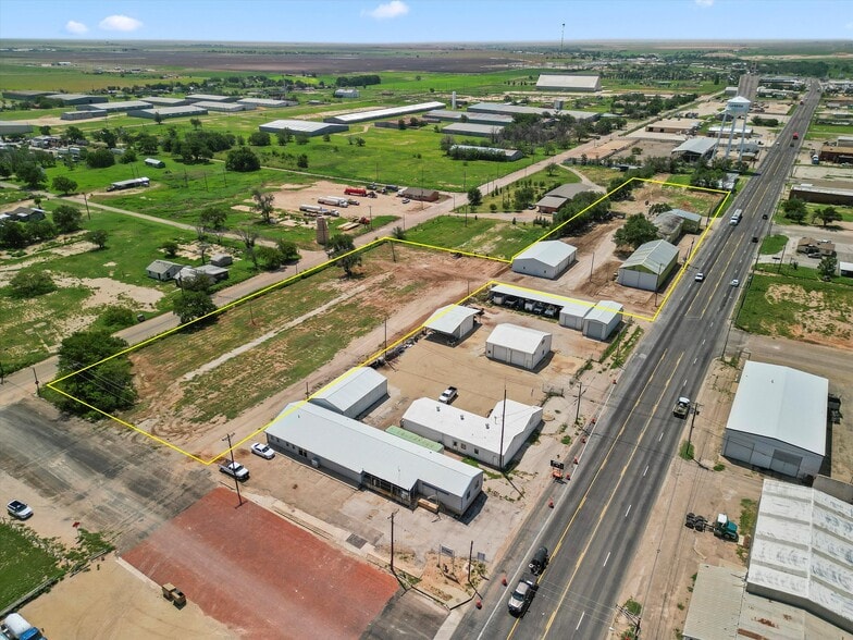 211 S Lynn Ave, Lamesa, TX for sale - Aerial - Image 3 of 18