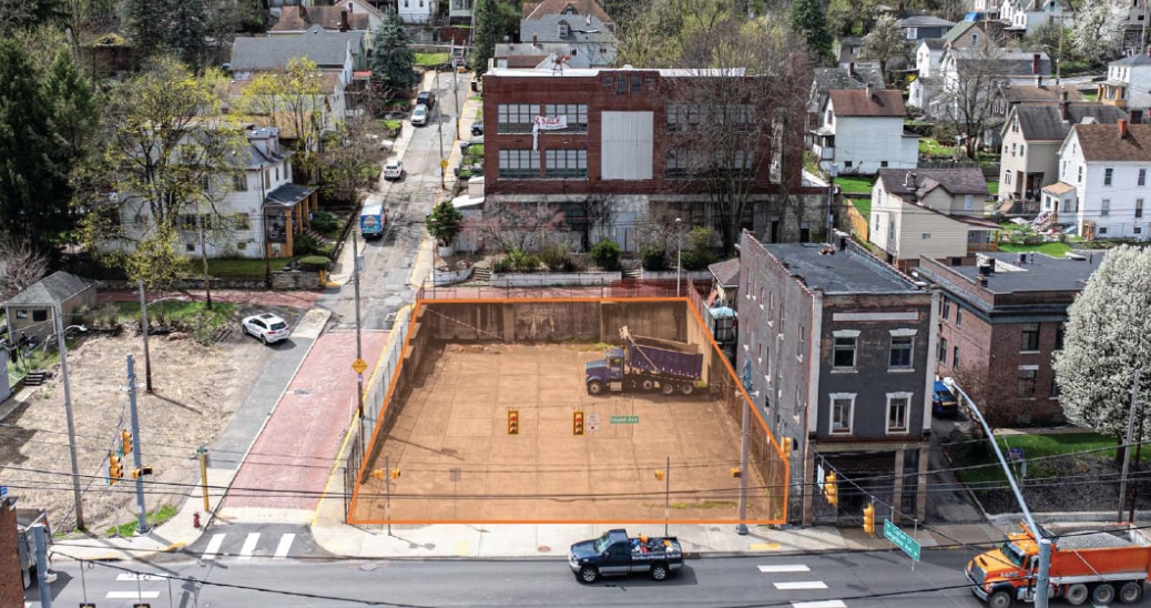 Island Avenue, McKees Rocks, PA for lease Primary Photo- Image 1 of 8