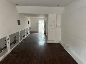 28-30 Central Rd, Worcester Park for lease Interior Photo- Image 1 of 2