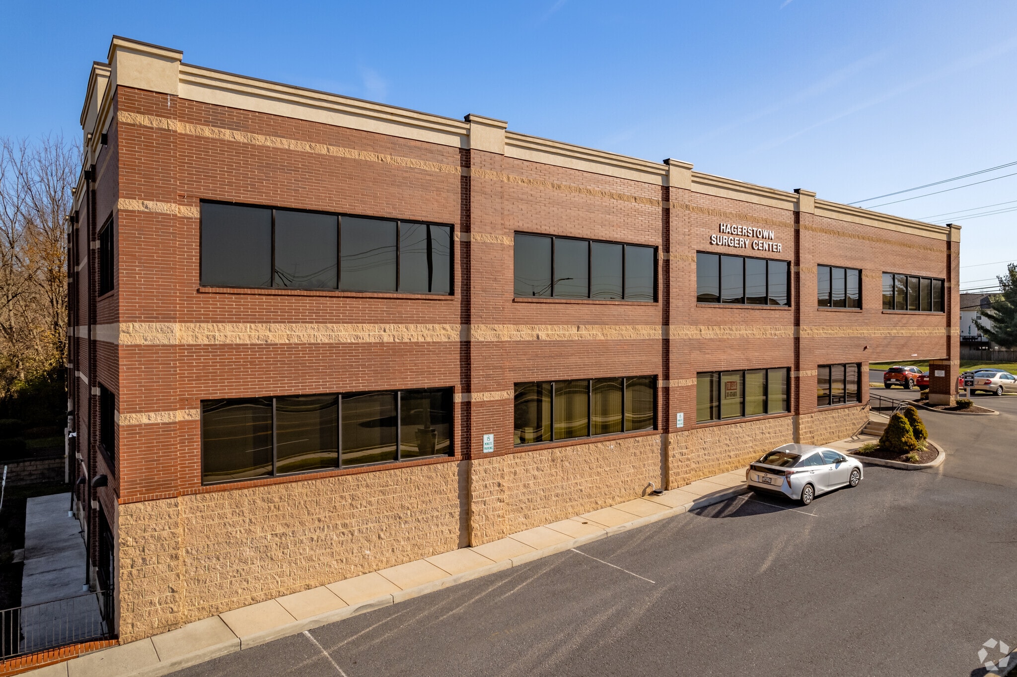 11236 Robinwood Dr, Hagerstown, MD 21742 Varsity Professional Center