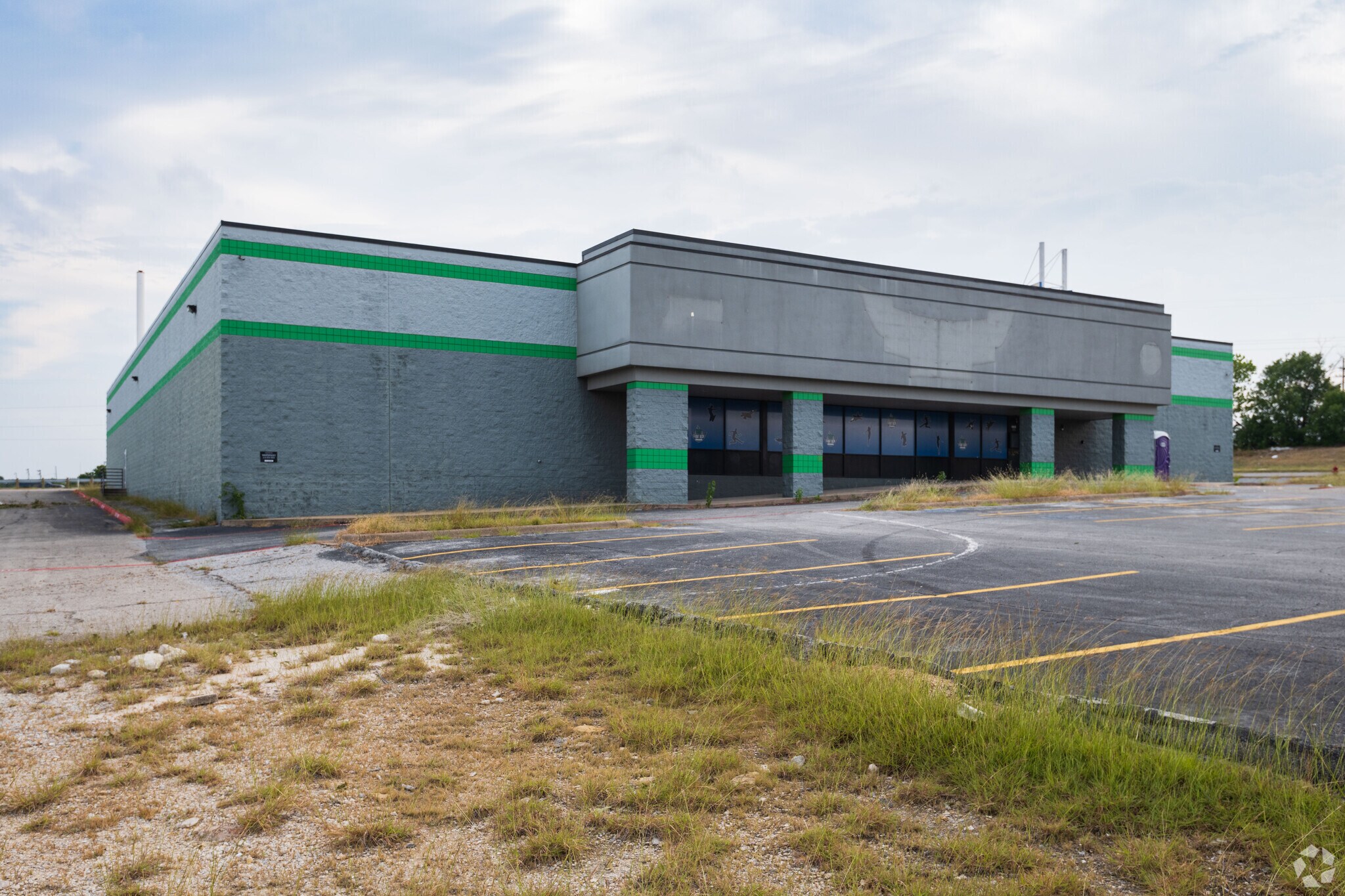 7750 West Fwy, White Settlement, TX for sale Primary Photo- Image 1 of 1