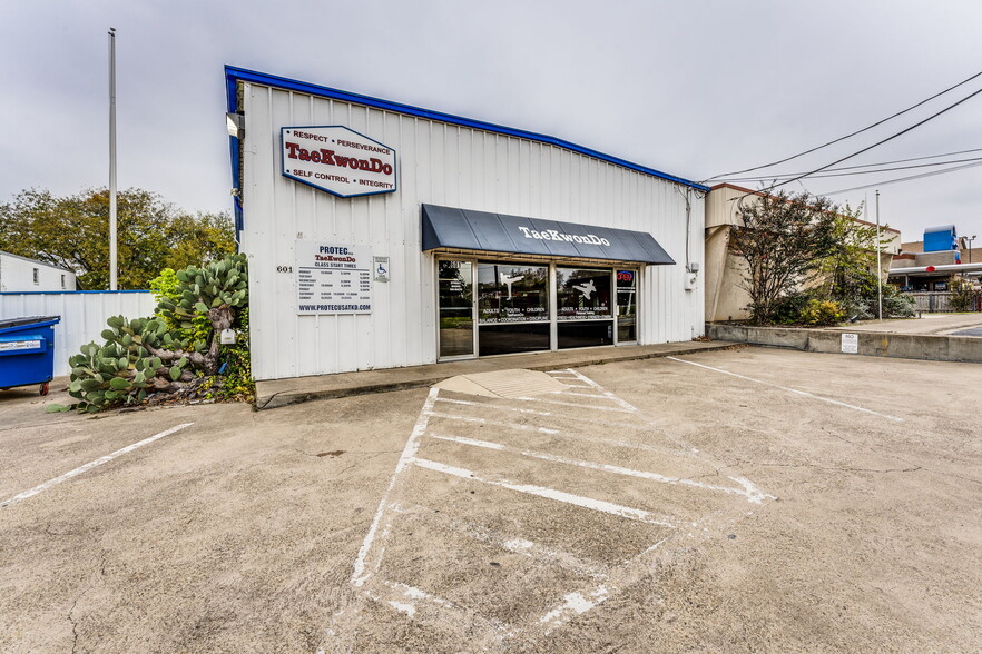 601 S Main St, Duncanville, TX for sale - Building Photo - Image 1 of 19