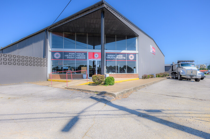 1120 Crabtree Ave, Owensboro, KY for sale - Building Photo - Image 1 of 1