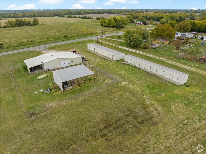 6240 Airport Rd, Paris, TX for sale - Building Photo - Image 3 of 4