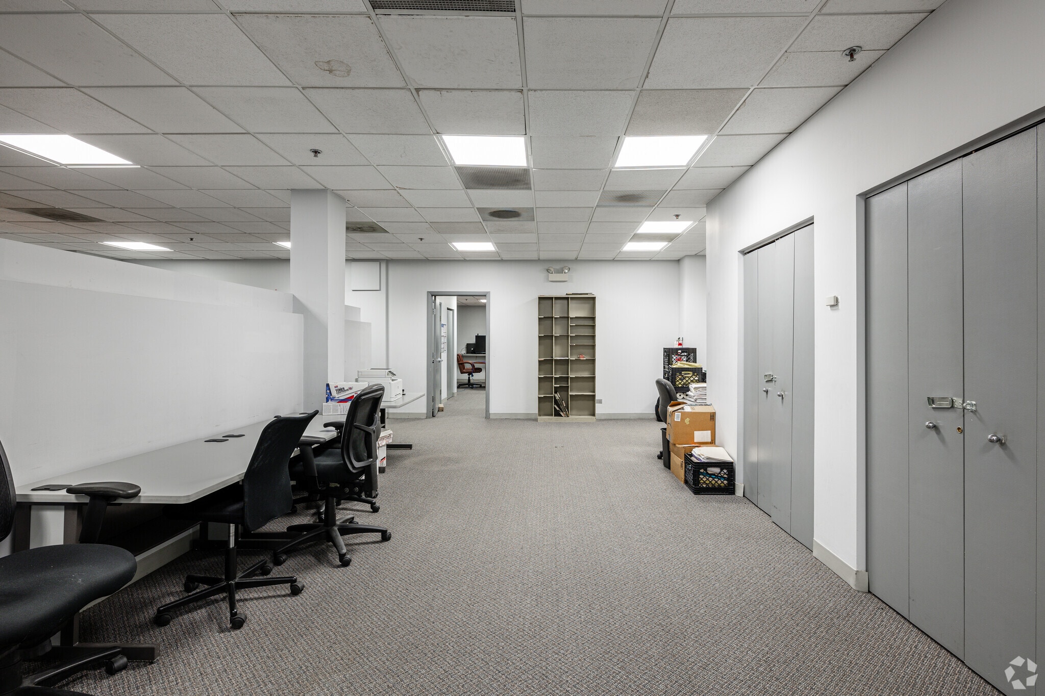 6321-6325 N Avondale Ave, Chicago, IL for lease Interior Photo- Image 1 of 7