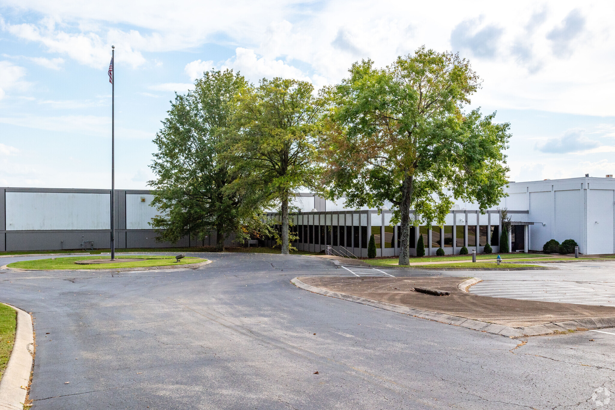 981 Industrial Park Rd, Columbia, TN for lease Building Photo- Image 1 of 37