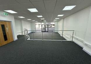 96-101 Queens Rd, Brighton for lease Interior Photo- Image 2 of 2