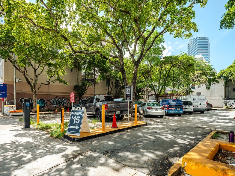 54 NE 2nd St, Miami, FL for sale - Building Photo - Image 2 of 6