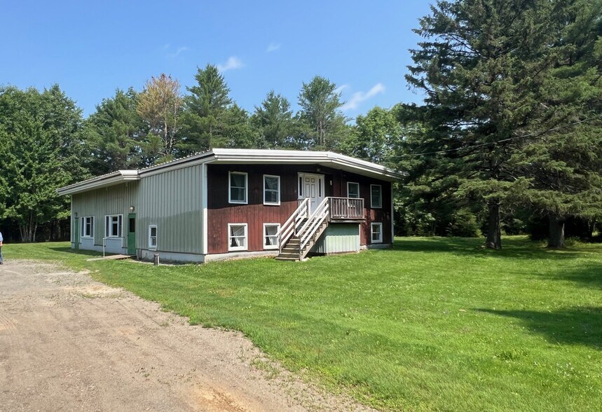 152 Amsden Rd, Corinna, ME for sale - Primary Photo - Image 1 of 1