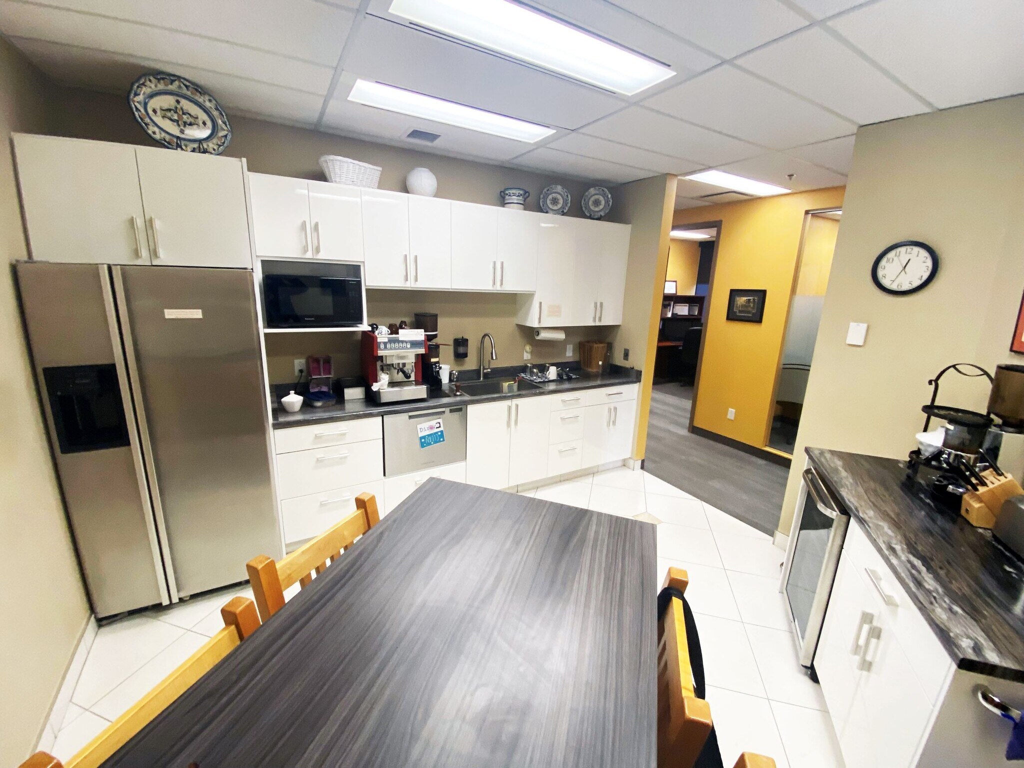 625 Howe St, Vancouver, BC for lease Interior Photo- Image 1 of 5
