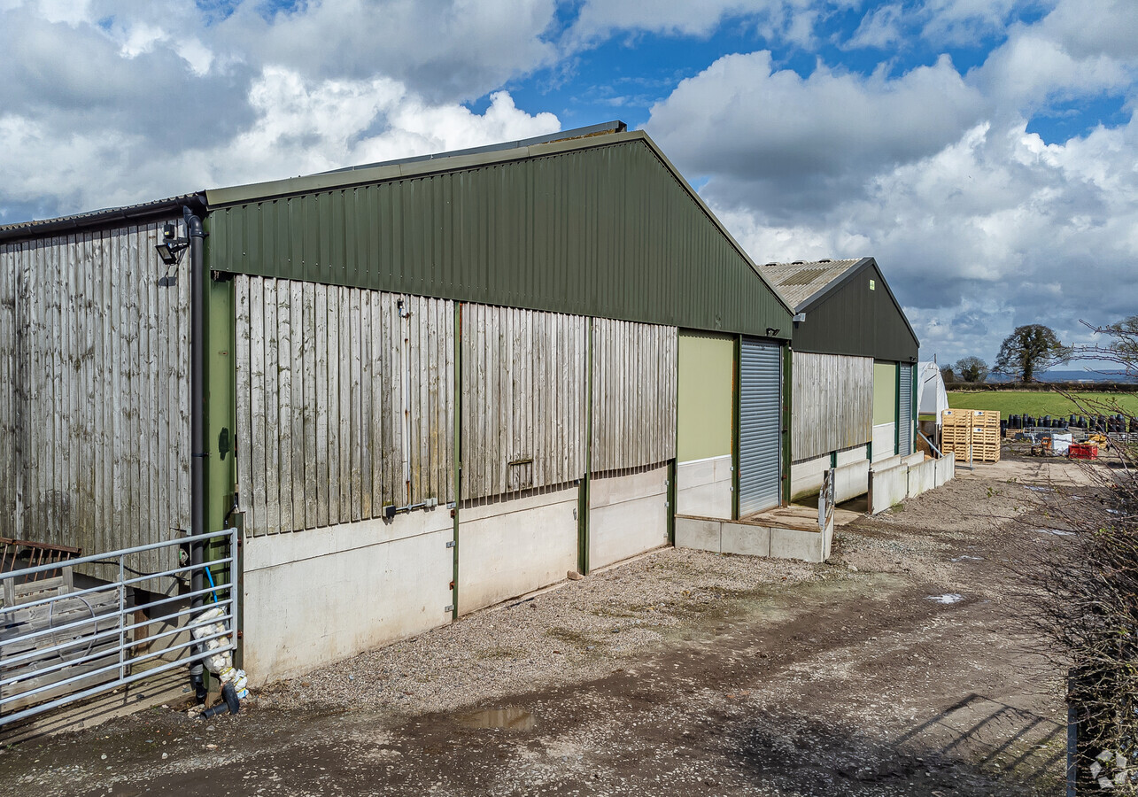 Bradley Farms, Shrewsbury, SHR SY4 5LH | LoopNet