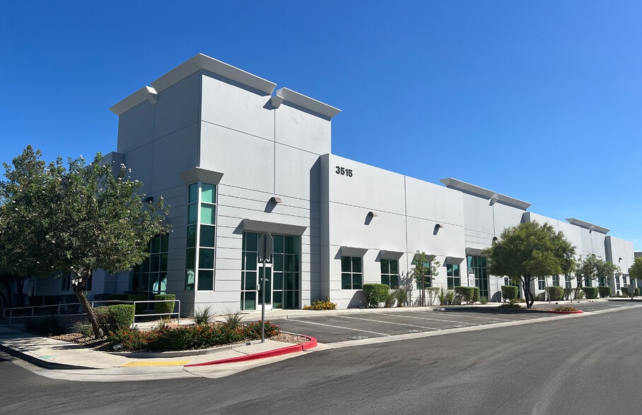 3475 W Post Rd, Las Vegas, NV for lease - Building Photo - Image 1 of 2