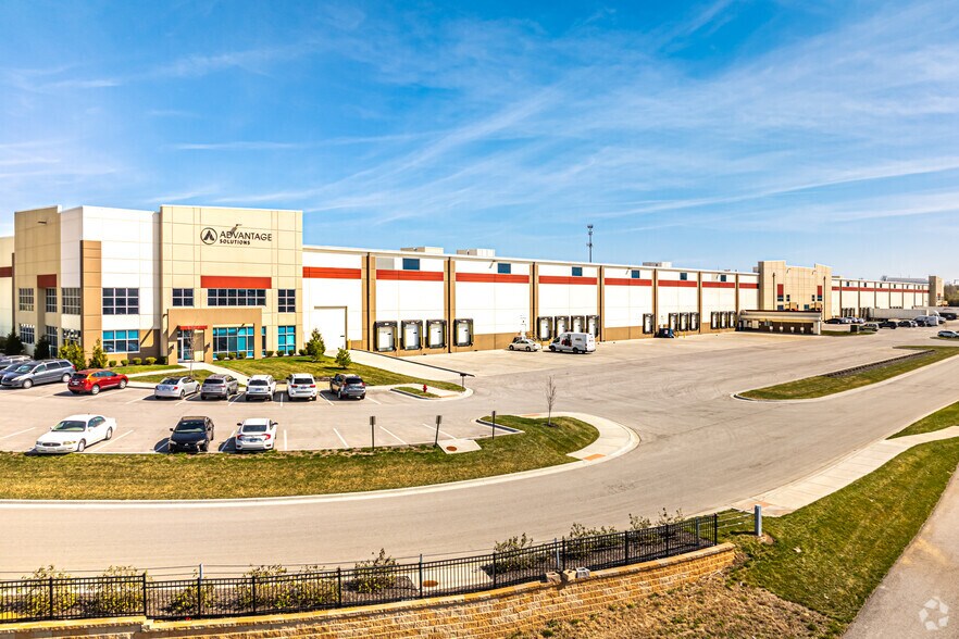 16000-16200 W 116th St, Lenexa, KS for sale - Building Photo - Image 1 of 1