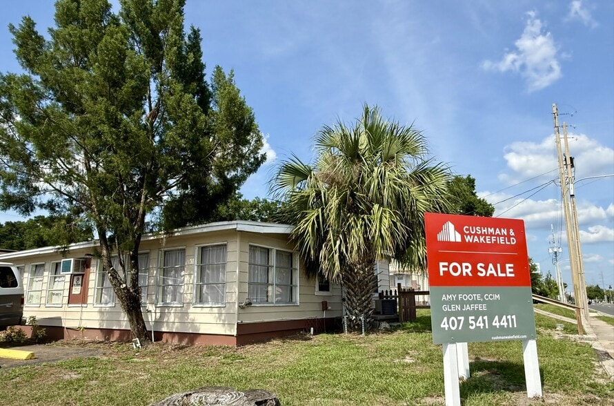 Versatile Opportunity on Michigan St. portfolio of 2 properties for sale on LoopNet.com - Building Photo - Image 3 of 8