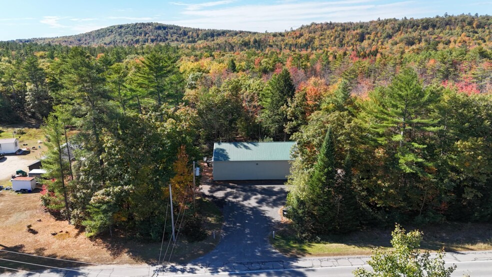 1464 Auburn Rd, Turner, ME for sale - Primary Photo - Image 1 of 17