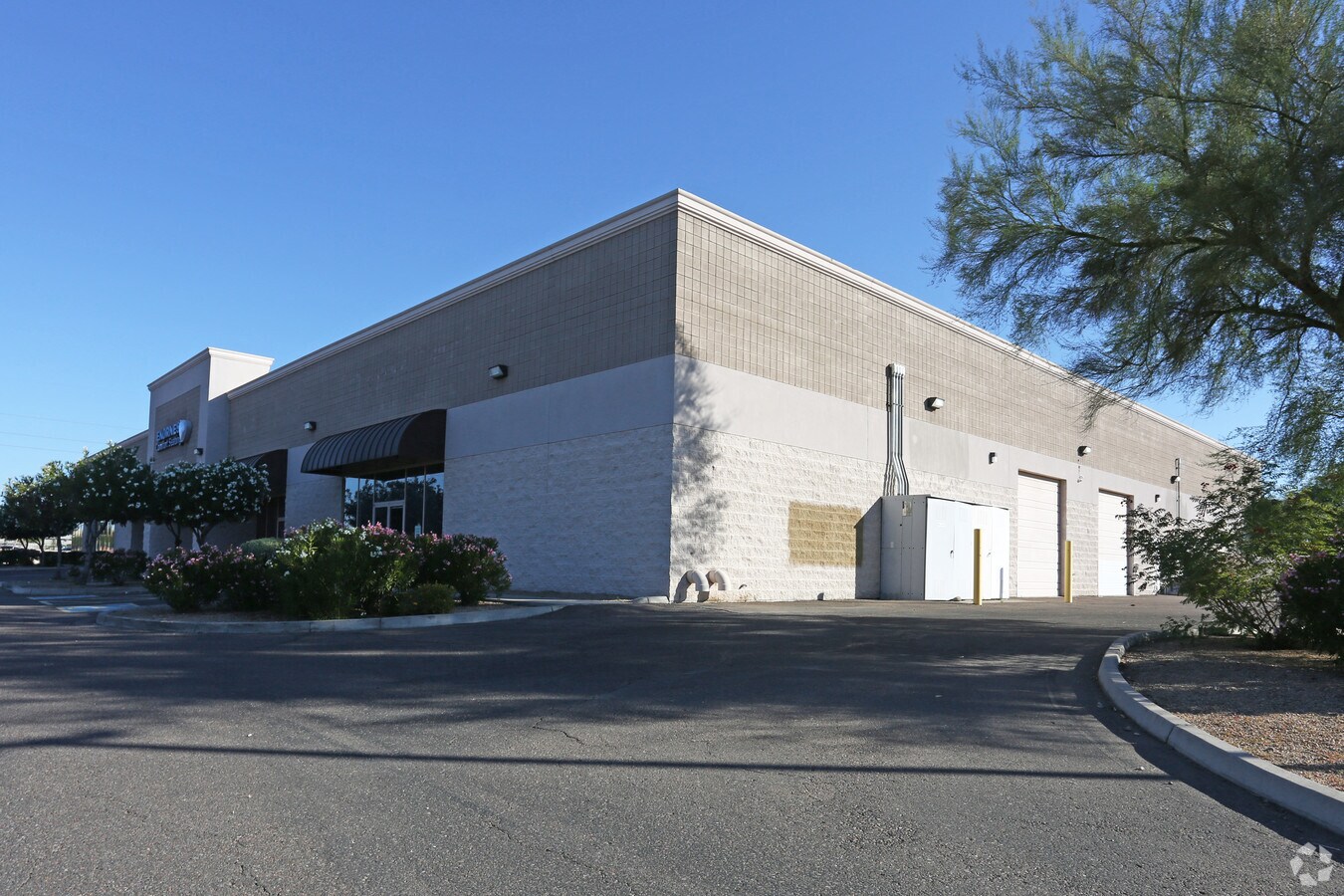 7291 W Bell Rd, Glendale, AZ 85308