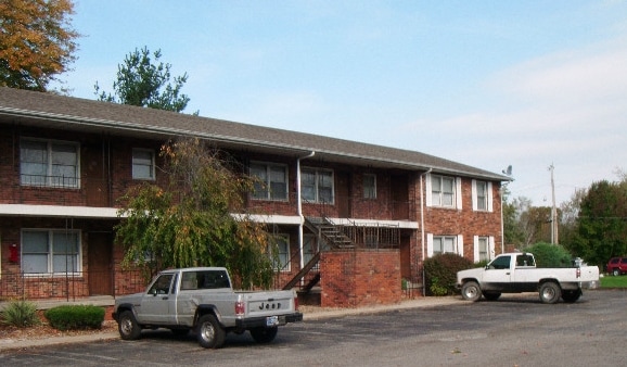 33 N 5th St, Scottsburg, IN for sale - Primary Photo - Image 1 of 1