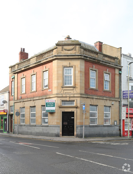 87 Laygate, South Shields for sale - Primary Photo - Image 1 of 1