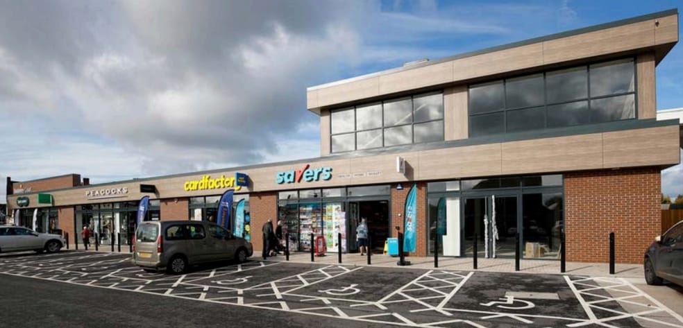 High St, Newport for lease - Primary Photo - Image 1 of 6