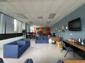 16558 SE McLoughlin Blvd, Milwaukie, OR for lease Interior Photo- Image 1 of 1