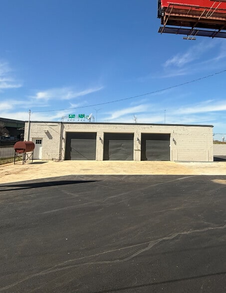 301 26th St N, Birmingham, AL for lease - Building Photo - Image 2 of 8