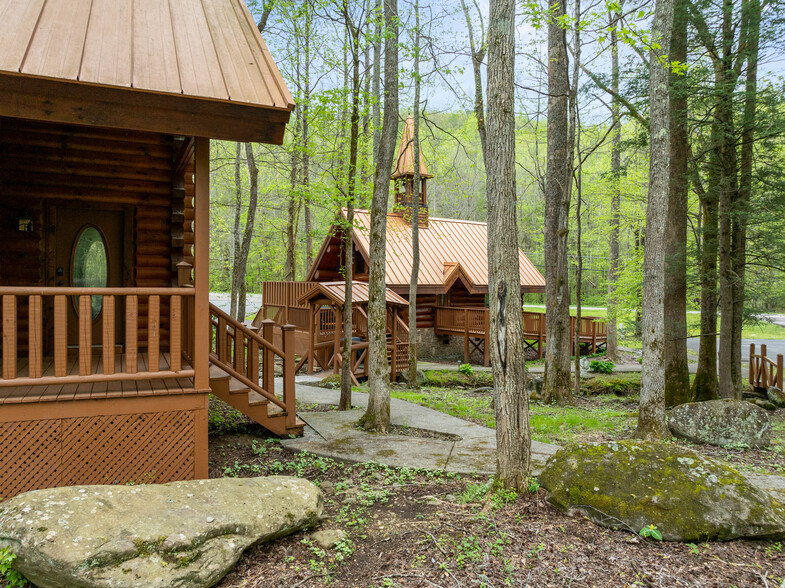 4309 E Parkway, Gatlinburg, TN for sale - Building Photo - Image 2 of 50