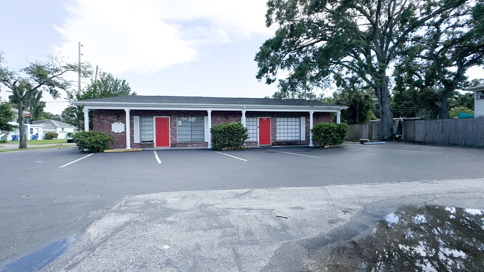 3612 5th Ave N, Saint Petersburg, FL for lease - Building Photo - Image 1 of 17