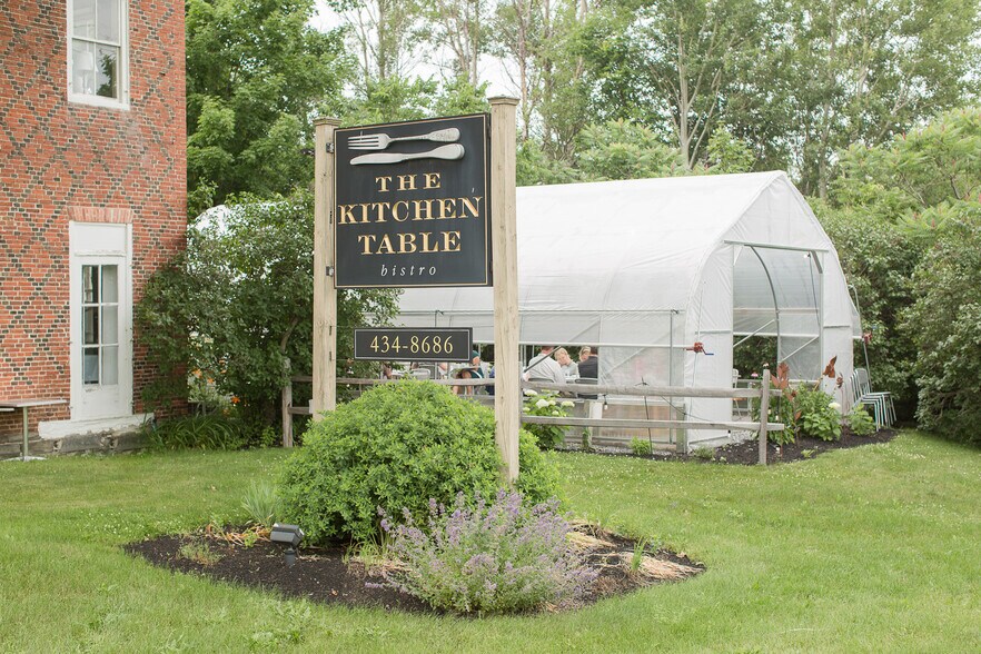 1840 W Main St, Richmond, VT for sale - Building Photo - Image 1 of 1