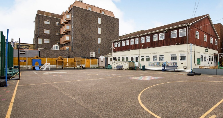 Ursuline Preparatory School portfolio of 2 properties for sale on LoopNet.com - Primary Photo - Image 2 of 2