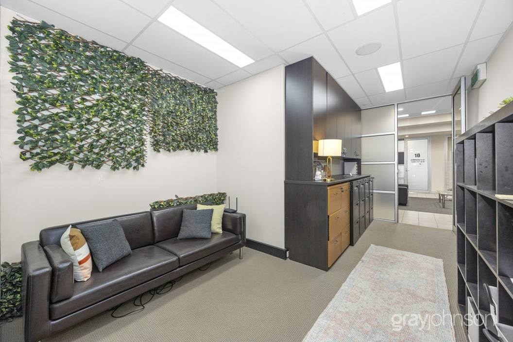 1176 Nepean Highway, Cheltenham, VIC 3192 - Unit 6 - - Interior Photo - Image 2 of 7