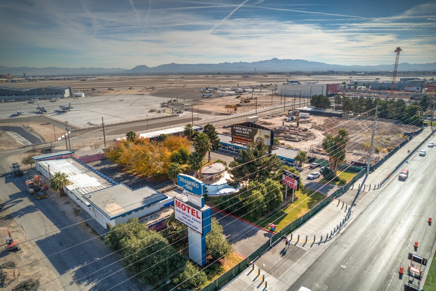 4605 S Las Vegas Blvd, Las Vegas, NV for sale - Building Photo - Image 2 of 6