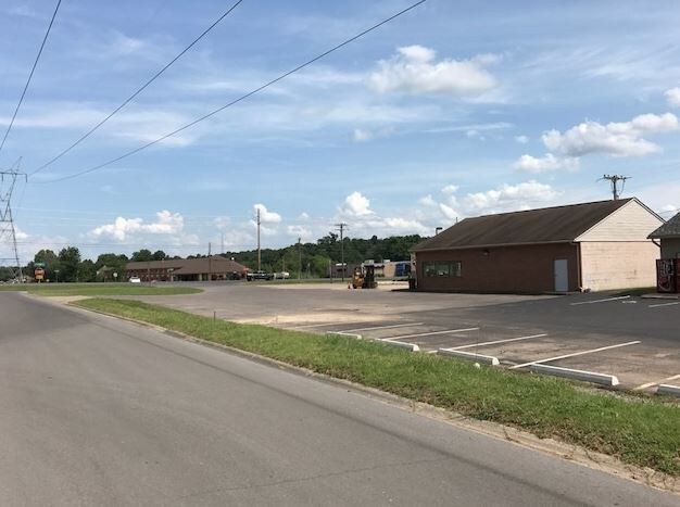 1211 N 12th St, Murray, KY for sale - Building Photo - Image 1 of 1