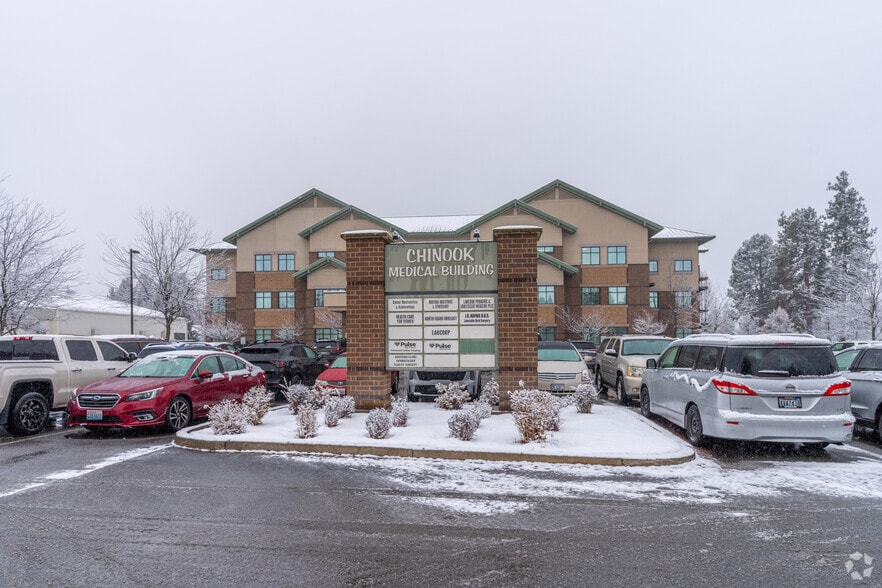 980 W Ironwood Dr, Coeur d'Alene, ID for sale - Building Photo - Image 2 of 4