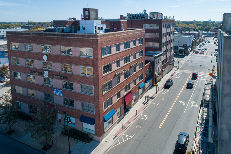 53 N Park Ave, Rockville Centre, NY for lease - Building Photo - Image 3 of 28