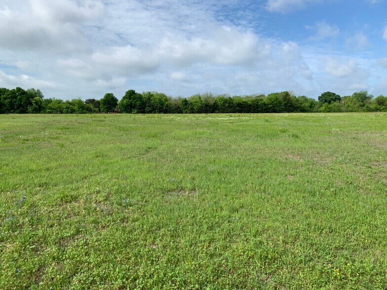 E Highway 80, Forney, TX 75126