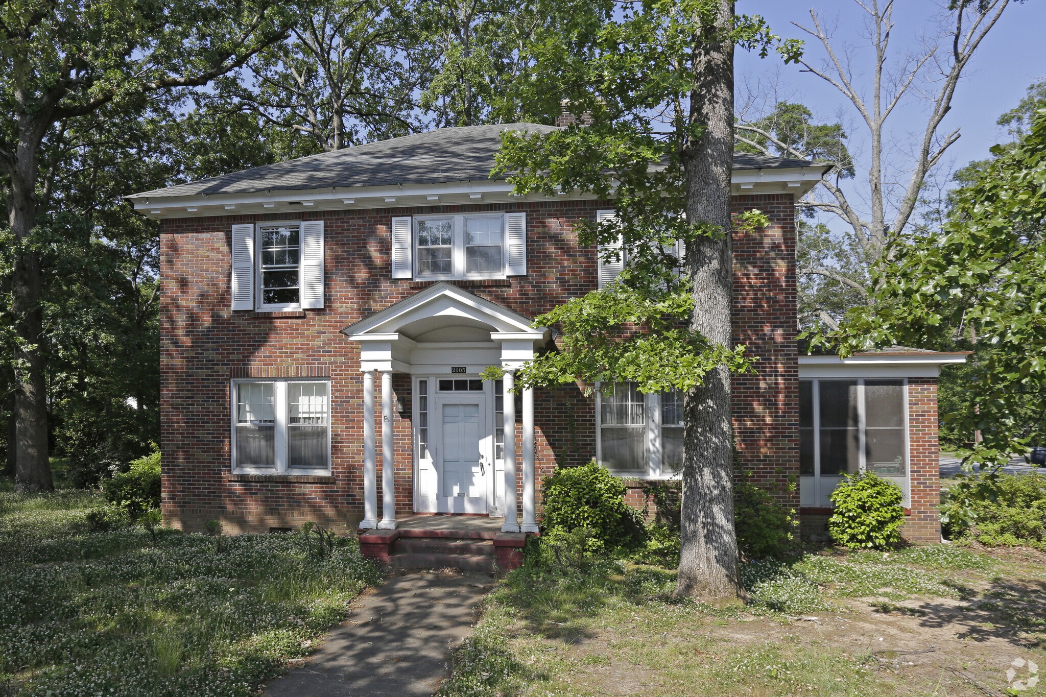 2105 N Main St, Anderson, SC for sale Primary Photo- Image 1 of 1