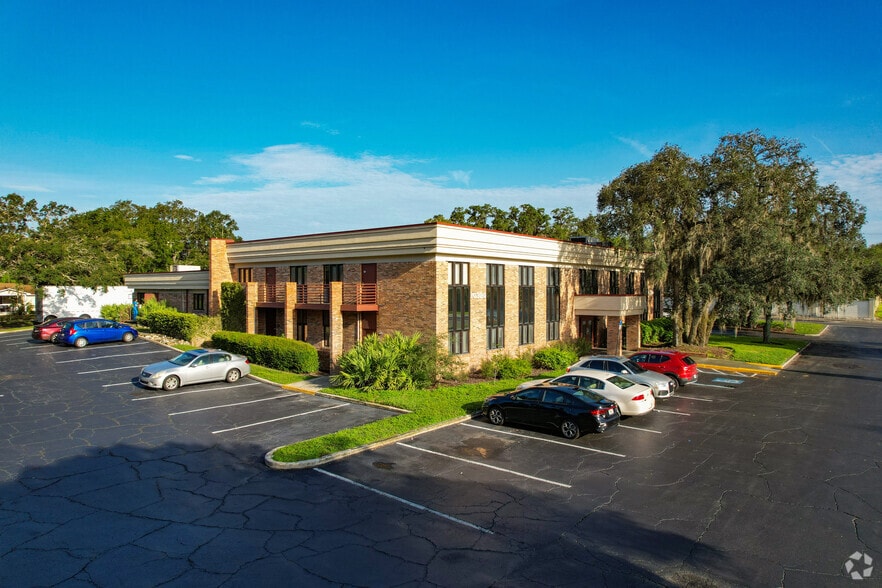 10320 N 56th St, Temple Terrace, FL for lease - Building Photo - Image 2 of 24