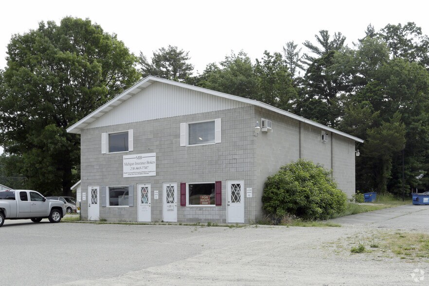 410-420 N 3rd Ave, Fruitport, MI for sale - Primary Photo - Image 1 of 1