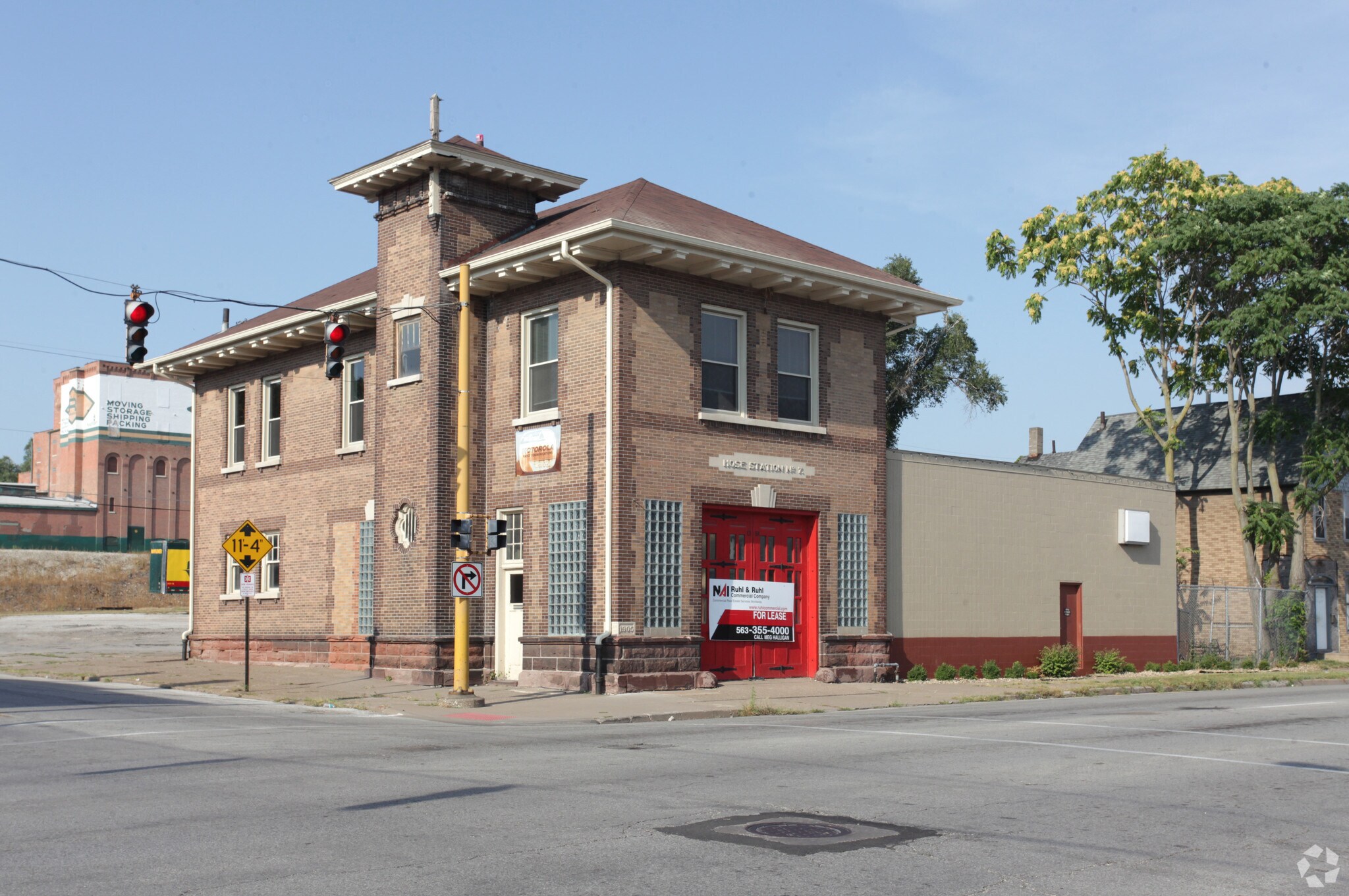 1354 W 4th St, Davenport, IA for sale Primary Photo- Image 1 of 1