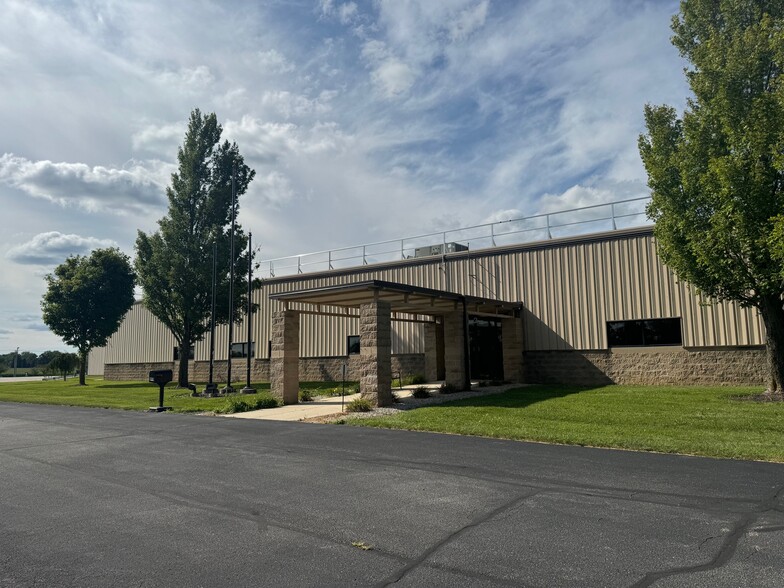 803 H L Thompson Jr Dr, Ashley, IN for lease - Building Photo - Image 3 of 11