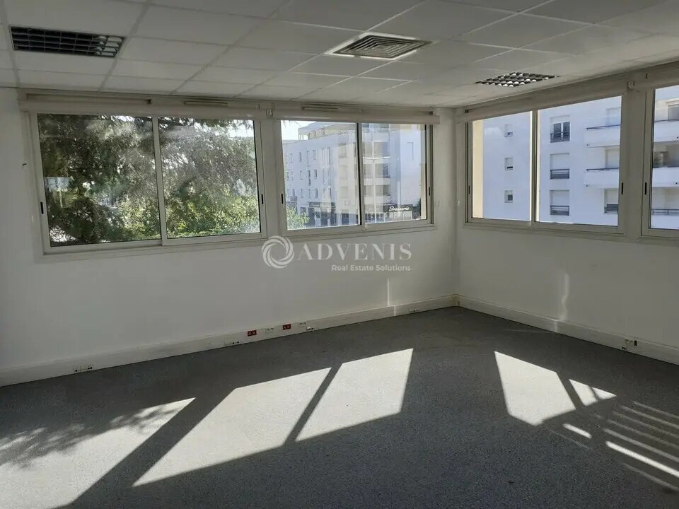 Office in Montpellier for lease Interior Photo- Image 1 of 8