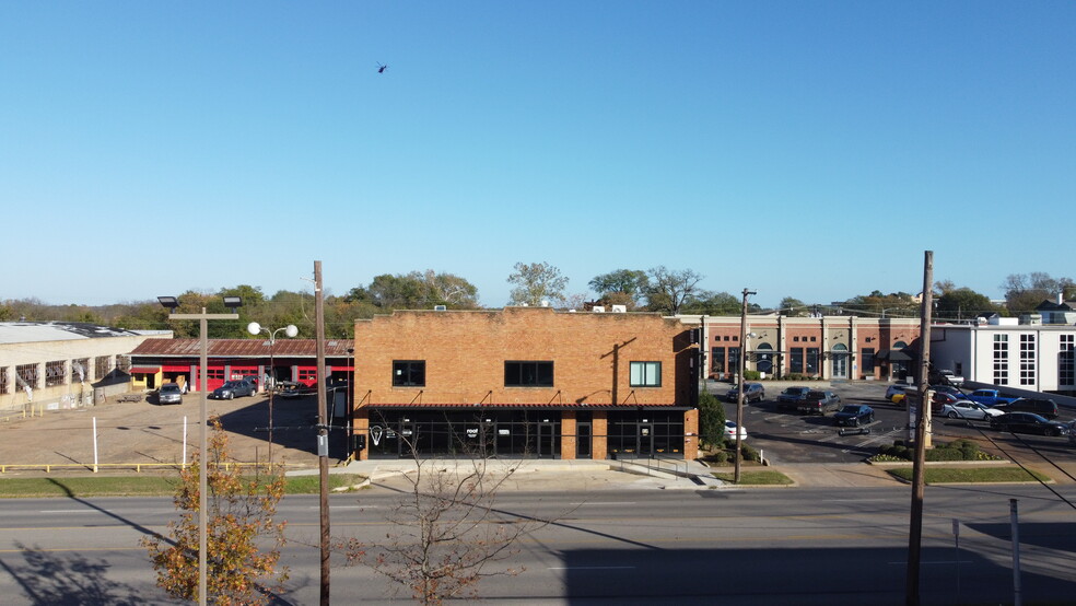 312 S Broadway Ave, Tyler, TX for lease - Primary Photo - Image 1 of 1