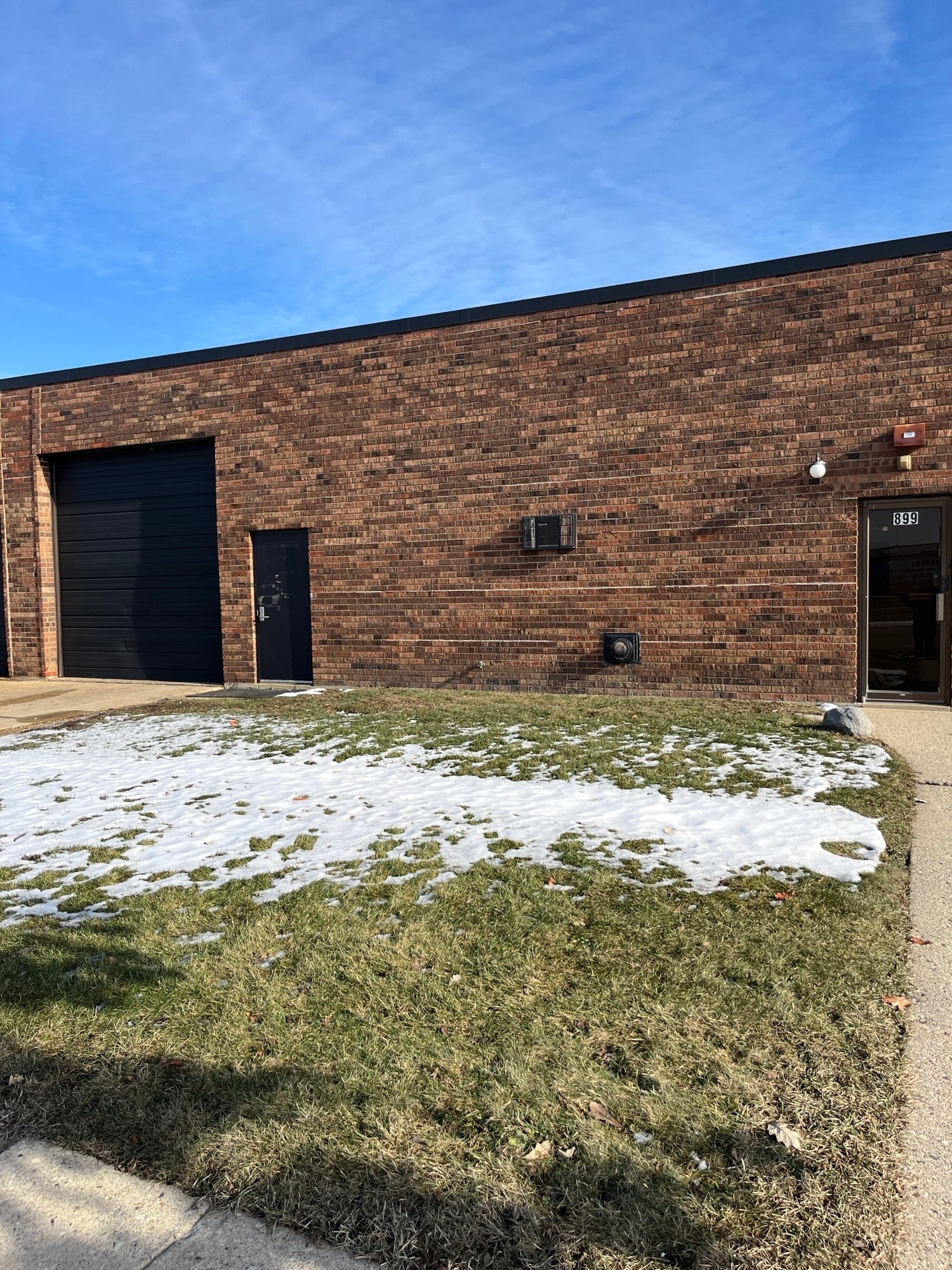 803-907 Industrial Dr, West Chicago, IL for lease Interior Photo- Image 1 of 7